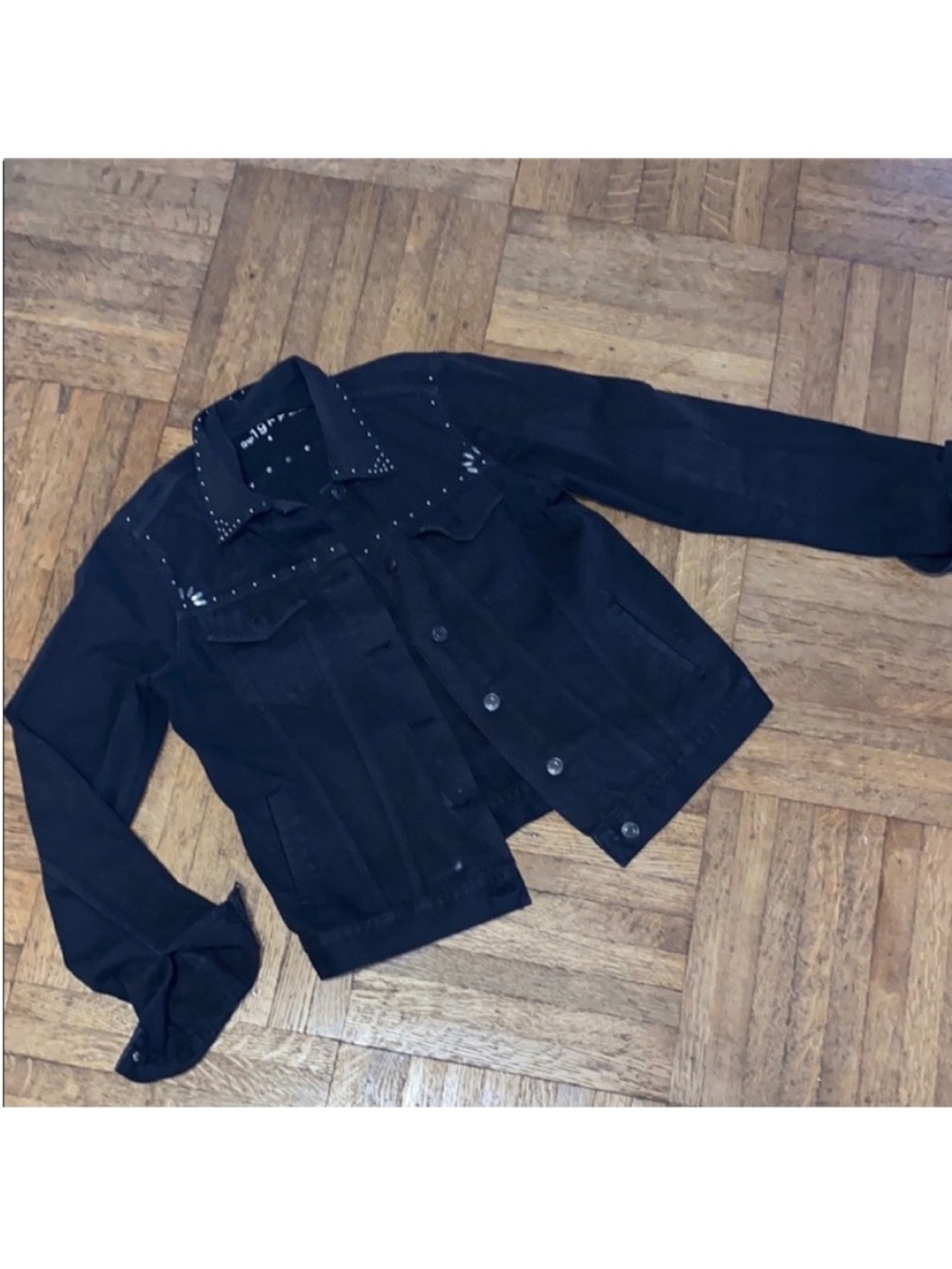 Black gap jean jacket size 4